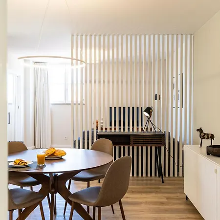 On The Square Flat - Center By House And People Apartment *